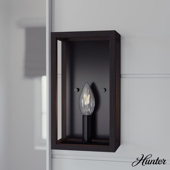 19669_1_squire_manor_1_light_wall_sconce-matte_black-lifestyleimages1c