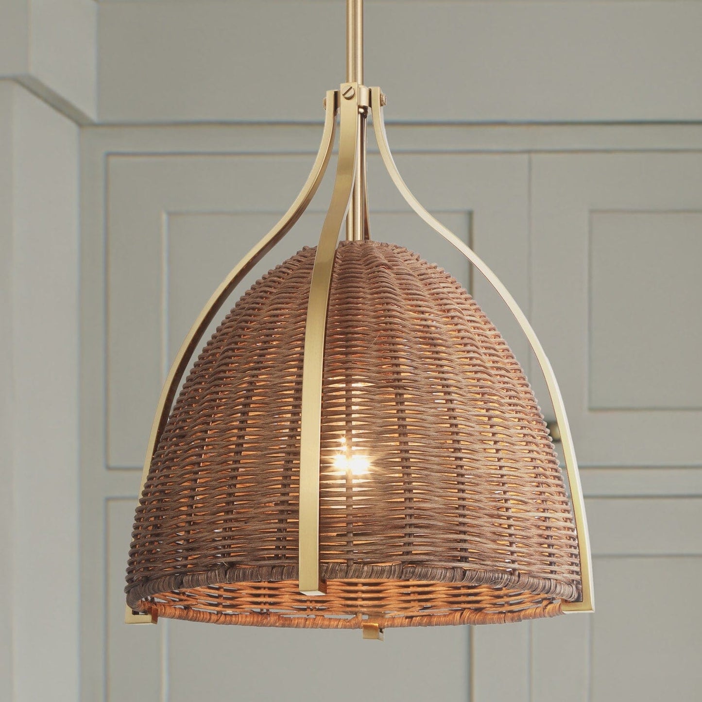 48120_1_arcelia_rattan_shade_1_light_medium_12_inch_pendant-alturas_gold-lifestyleimages1c