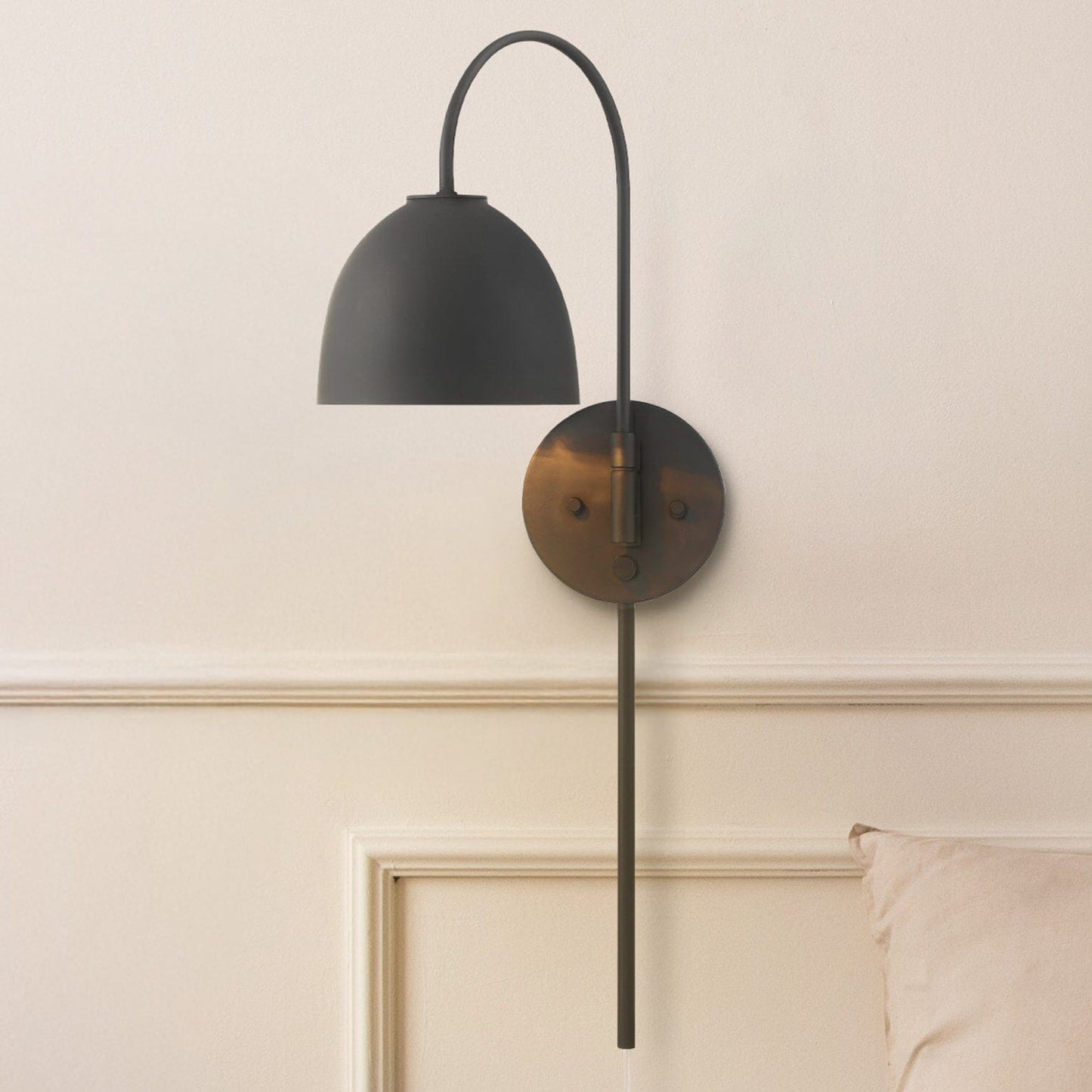 48176_1_erling_1_light_large_7_inch_pin_up_sconce-matte_black-lifestyleimages1c