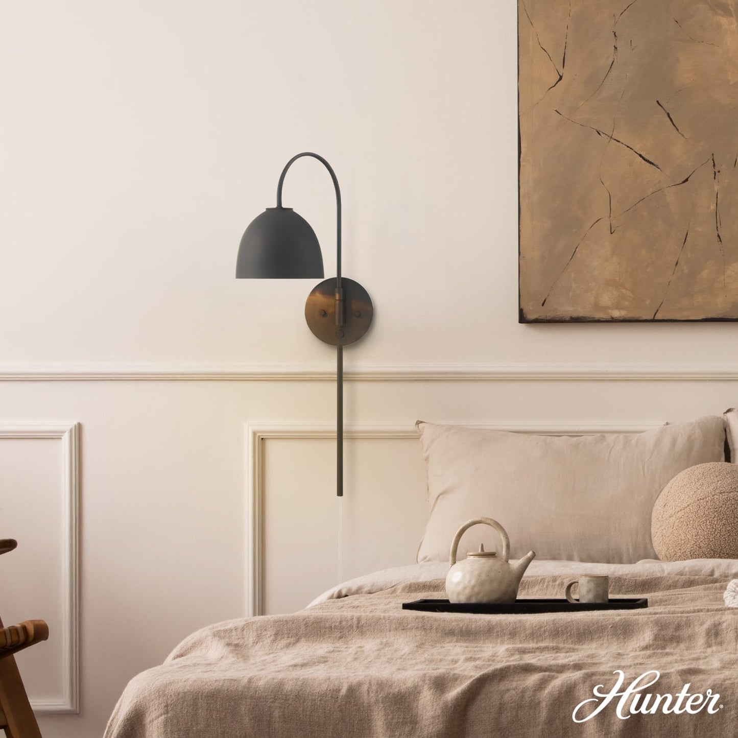 48176_2_erling_1_light_large_7_inch_pin_up_sconce-matte_black-lifestyleimages1