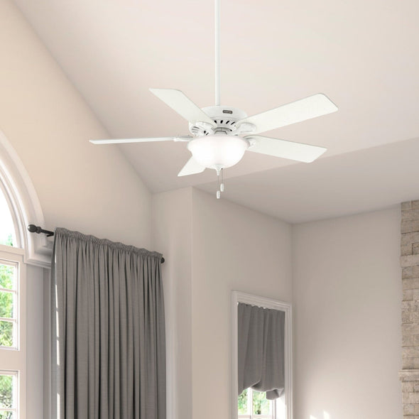 52727_6_pro's_best_energy_star_dc_with_light_52_inch-fresh_white-lifestyleimages1c